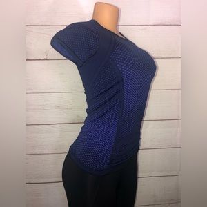 Athleta Finish Fast Line Tee